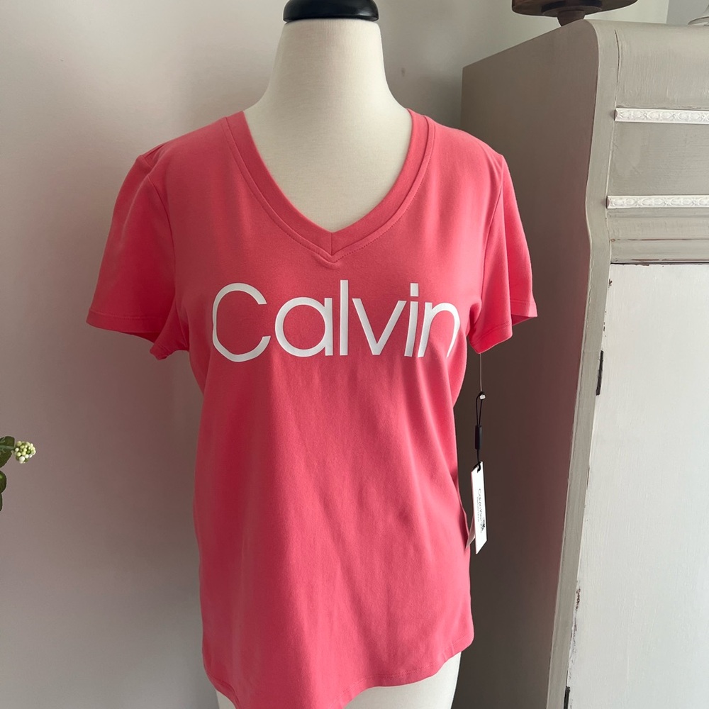 NWT Calvin Klein T-Shirt